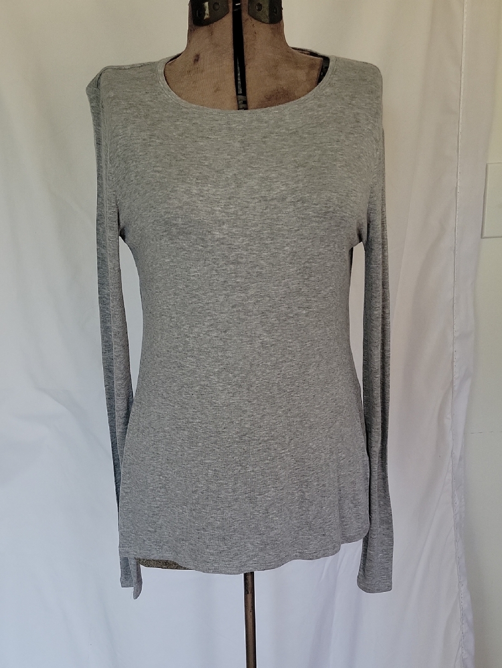 White House Black Market Top, Small, Gray